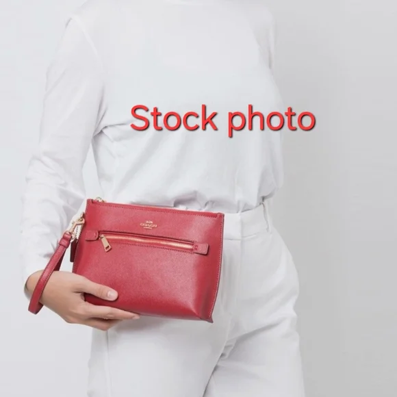 Coach Red Leather Women's Bag - Picture 5 of 6